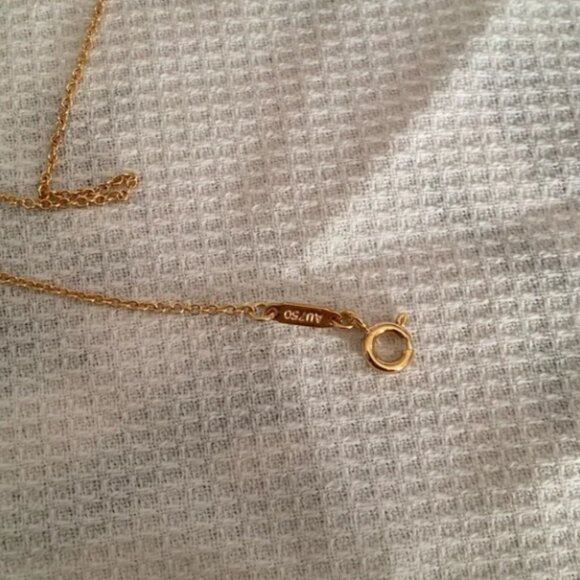 Tiffany & Co. Tiffany T Smile 18k Yellow Gold Mini Pendant Necklace - Picture 11 of 12